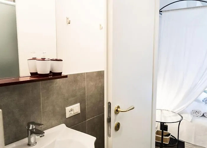 Nasoni Di 3* Roma
